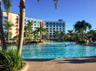 Loews Sapphire Falls Resort at Universal Orlando